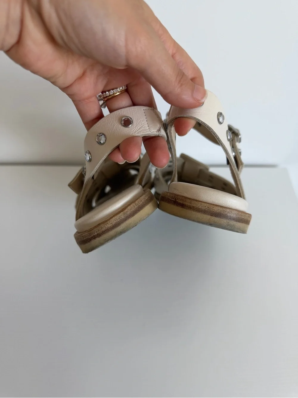 Freda Salvador 10 Sera Fisherman Sandals White Gem Embellishments - Picture 12 of 13